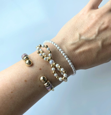 The Sis Kiss - On Knox Bow Bracelet - Metal and Pearl: Gold