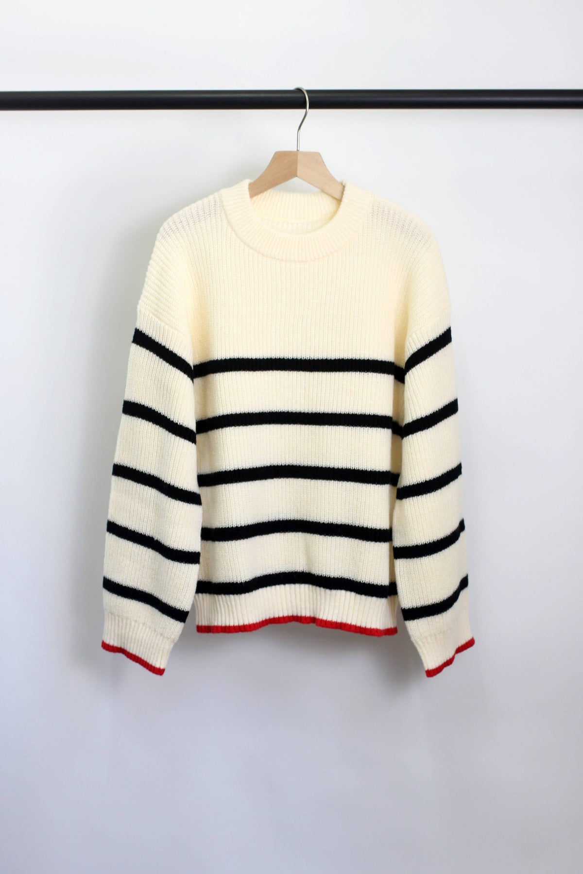 ESLEY-CLASSIC STRIPED CREW NECK SWEATER: Cream Stripe