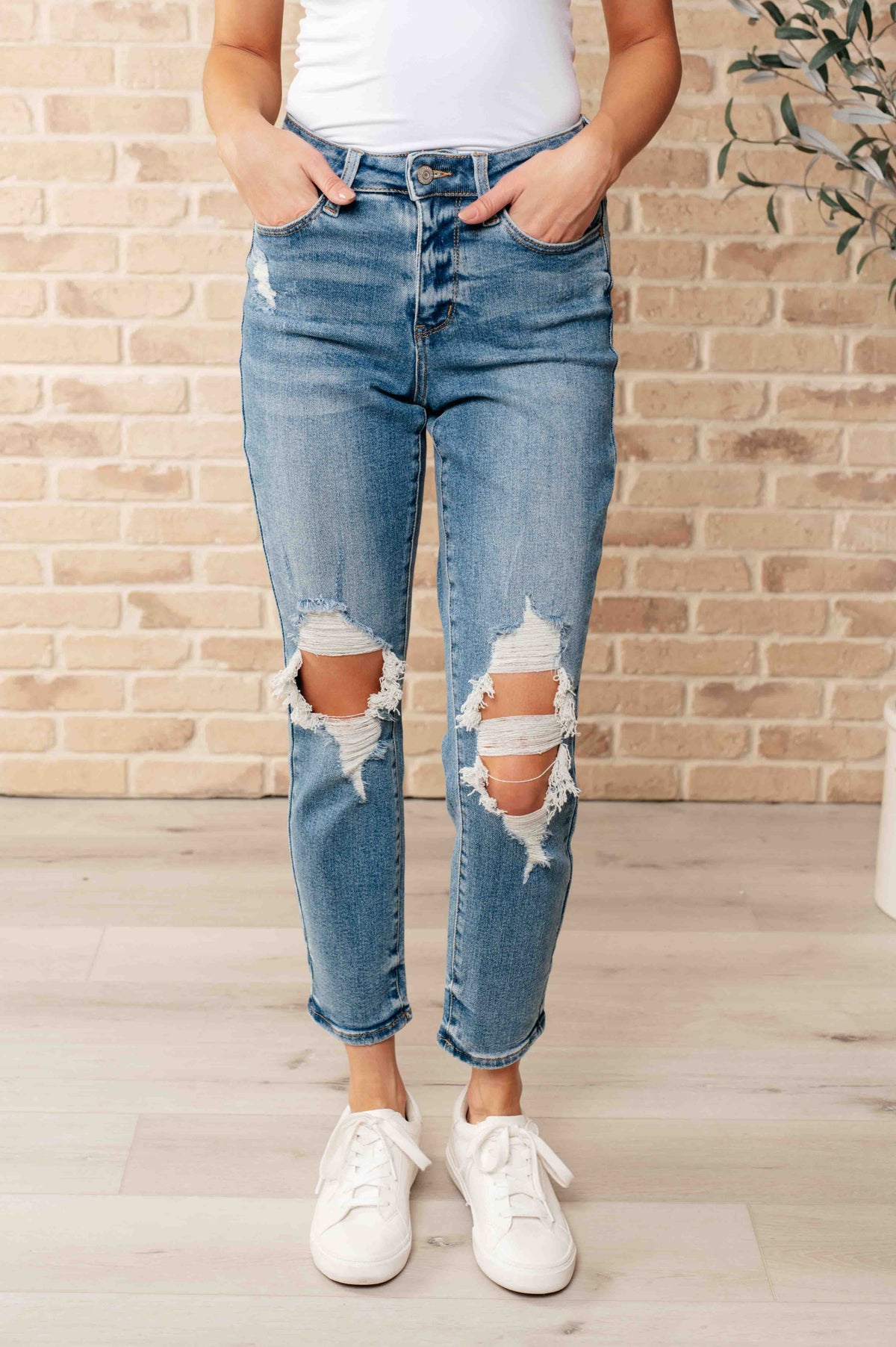 Judy Blue Frankie High Waist Distressed Boyfriend Jeans