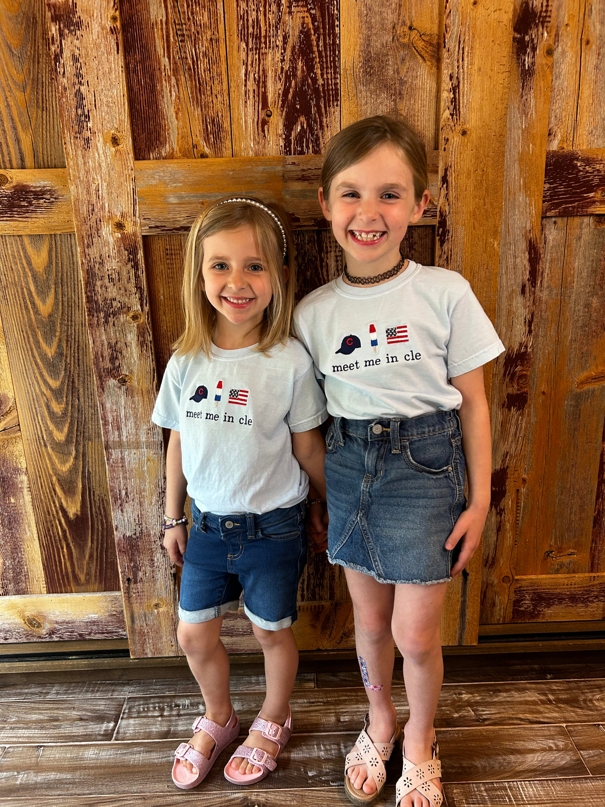 "Meet me in cle" kids t-shirt
