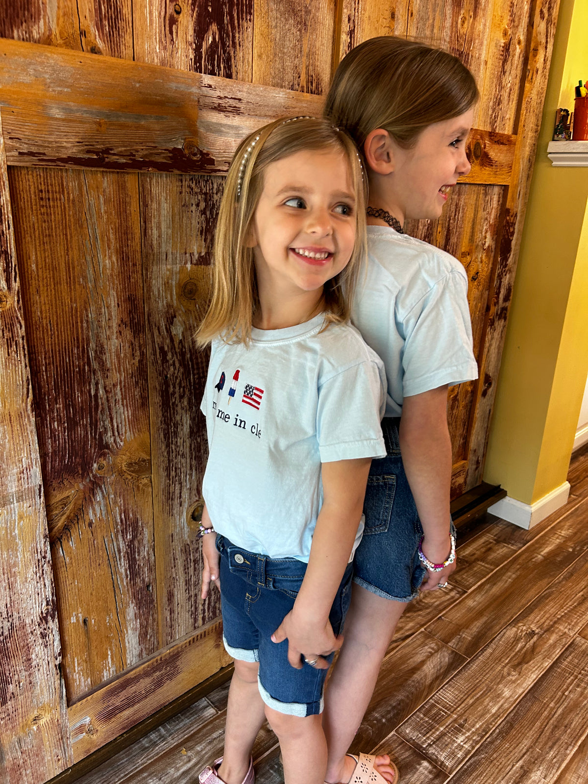"Meet me in cle" kids t-shirt
