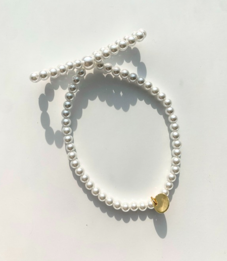 The Sis Kiss - On Knox Bow Bracelet in Pearl