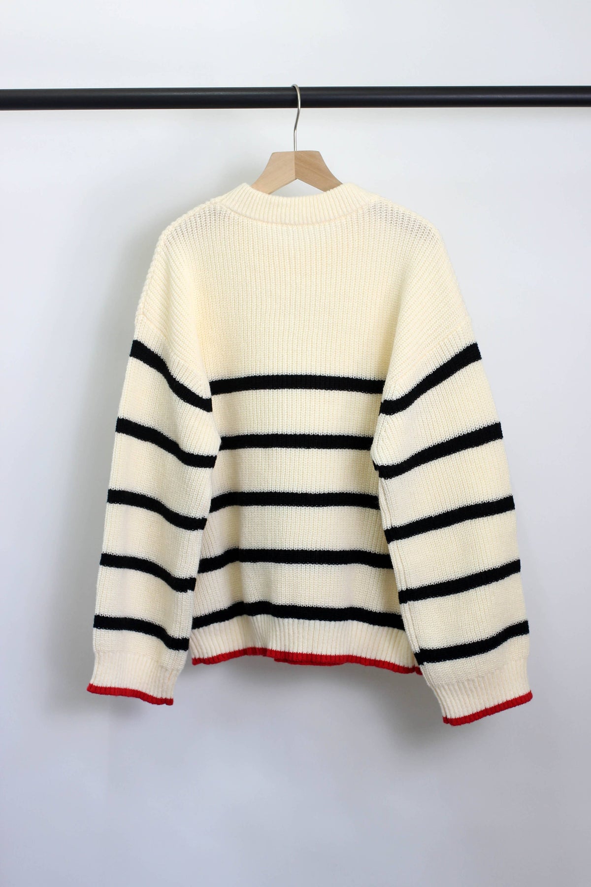 ESLEY-CLASSIC STRIPED CREW NECK SWEATER: Cream Stripe