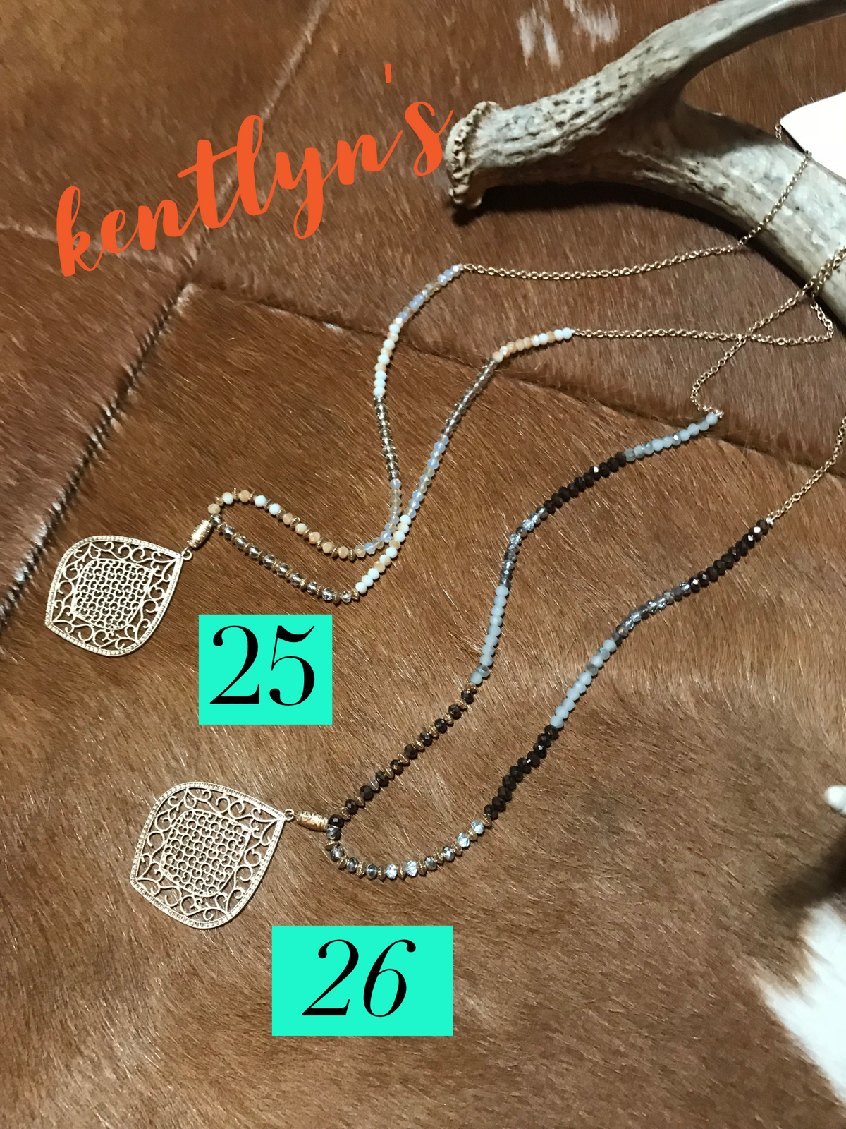 Glass beaded pendant necklace