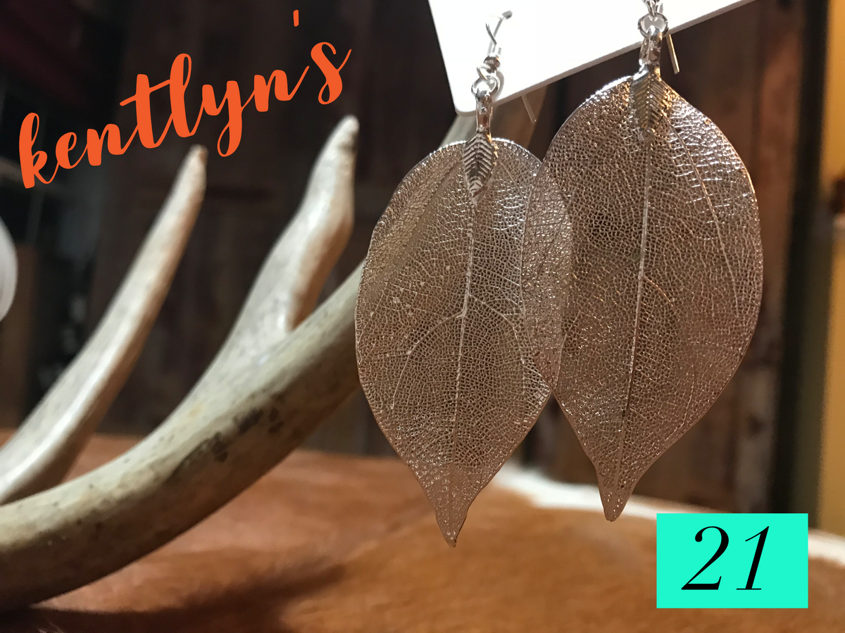 Filigree leaf earrings and necklace